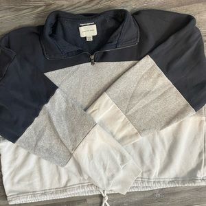 American Eagle Pull Over